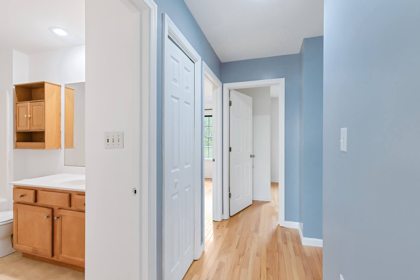 ThirdFloorHall2.jpg-FULL