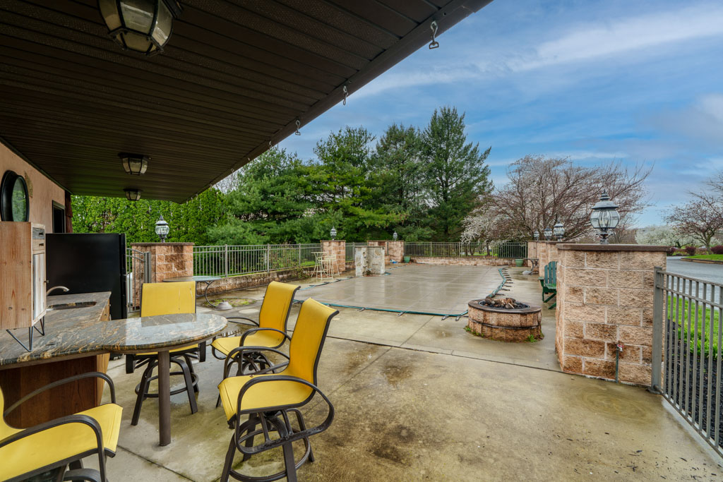 855 S Chiques Rd, Manheim-0-Exteriors-16