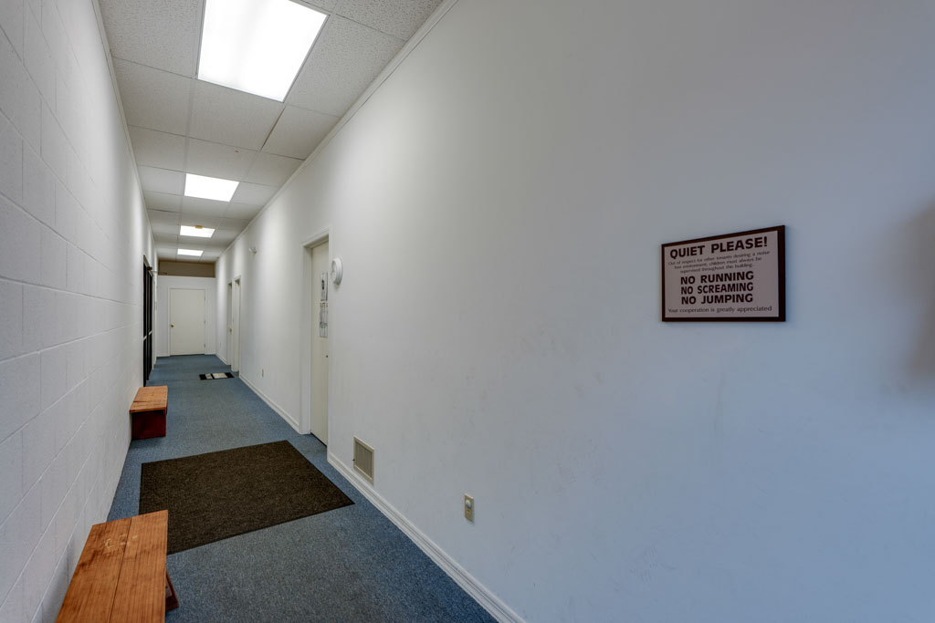 855 S Chiques Rd, Manheim-1-Level 1-4-Store-Right-1