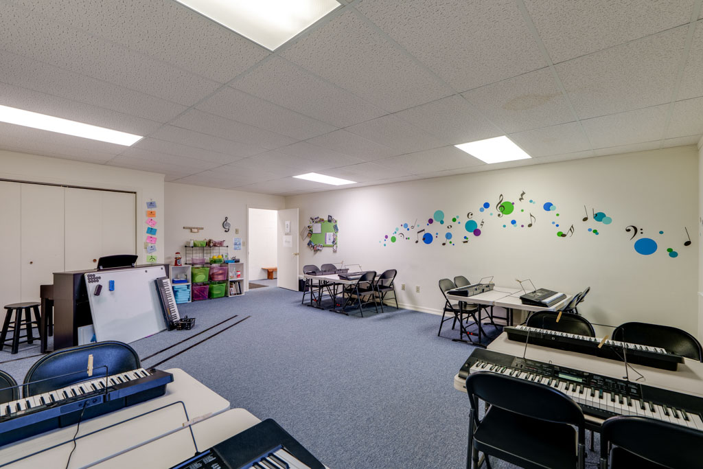 855 S Chiques Rd, Manheim-1-Level 1-4-Store-Right-Suite A-2