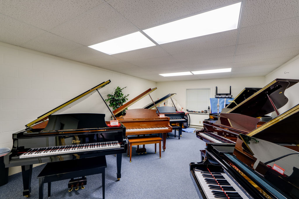 855 S Chiques Rd, Manheim-1-Level 1-4-Store-Right-Suite C-1