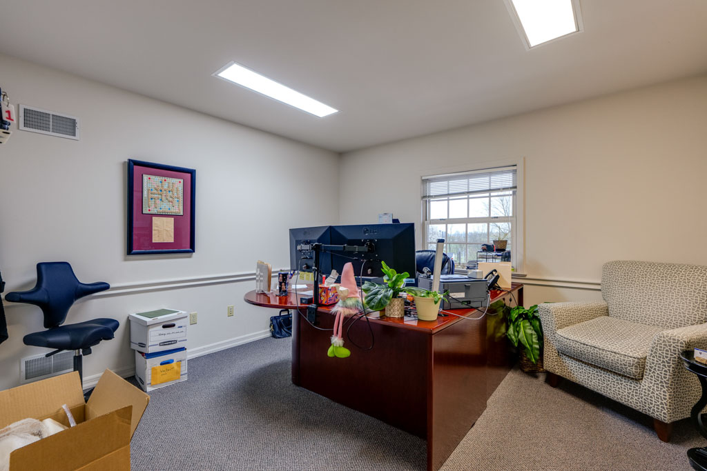 855 S Chiques Rd, Manheim-2-Level 2-2-Suite-GIK-10