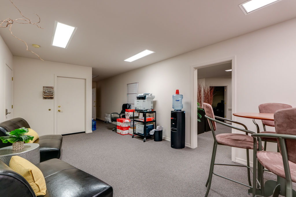 855 S Chiques Rd, Manheim-2-Level 2-2-Suite-GIK-2