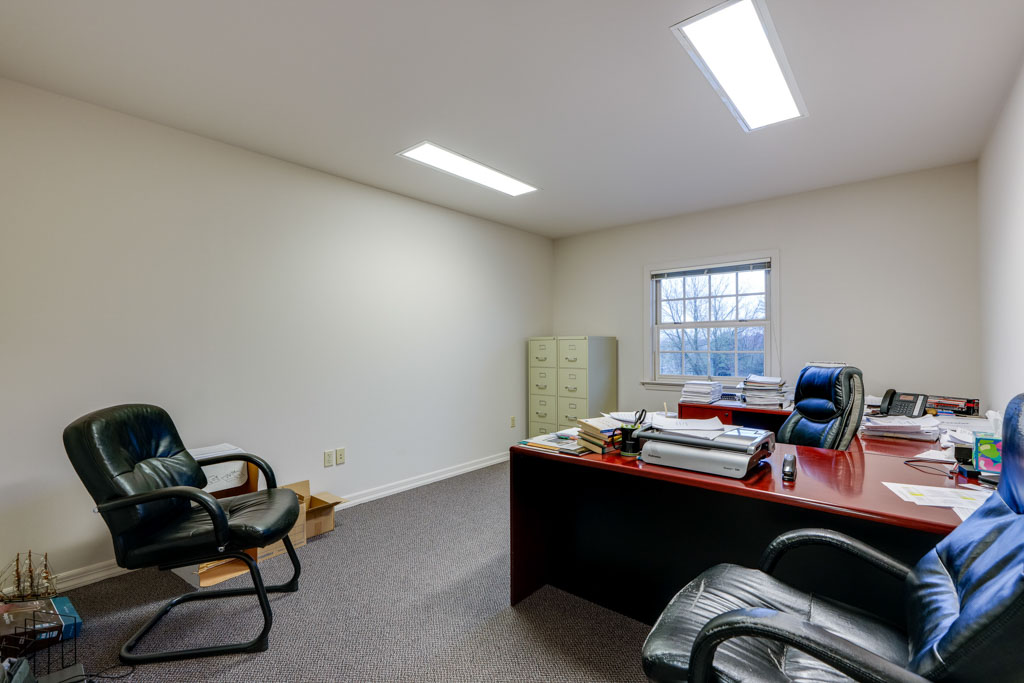 855 S Chiques Rd, Manheim-2-Level 2-2-Suite-GIK-3